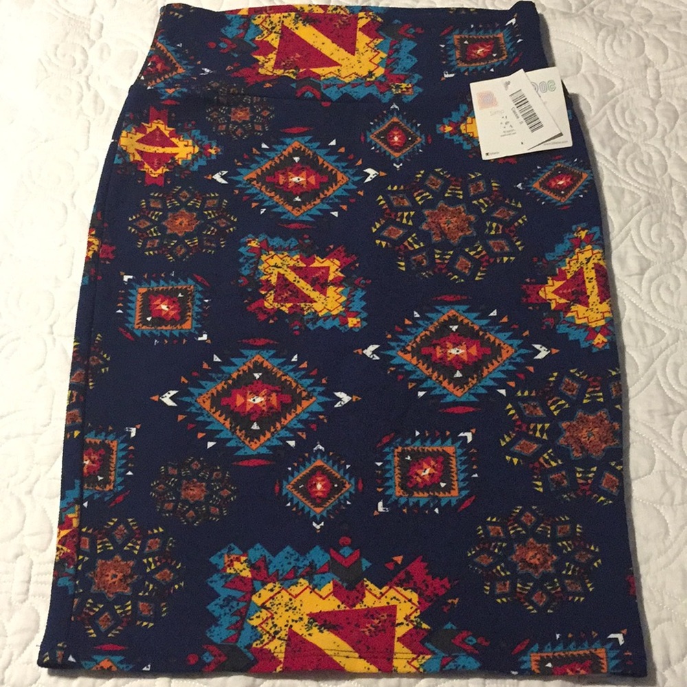 Lularoe Cassie Tribal size S NWT
